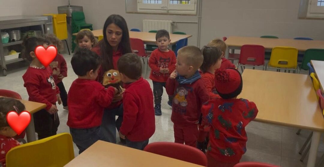 Dia del Color Vermell: música, alegria i descoberta a la Llar d’Infants del Col·legi Cor de Maria